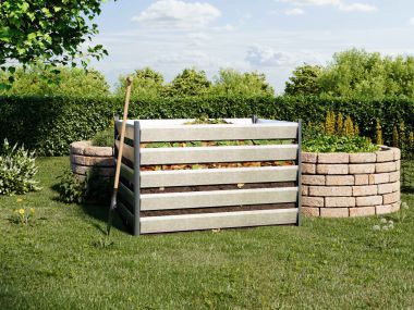 Blick auf unseren Natur Aluminium Komposter, Maße 150x110 cm, langlebig, stabil und bereit für effiziente Gartenkompostierung