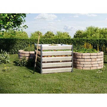 Ein Blick auf unseren Komposter aus Aluminium Natur 110x110 cm langlebig, stabil und bereit für effiziente Gartenkompostierung.