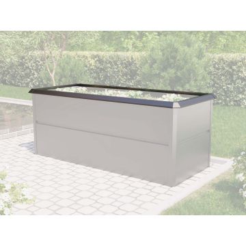 Entdecken Sie die grüne Oase auf unserem Gewächshaus-Regal! Dieses Bild fängt die Fülle von prächtigen Pflanzen ein, die auf unseren stabilen Regalböden gedeihen. Von blühenden Blumen bis zu aromatischen Kräutern – dieses Regal ist ein Paradies für Gärtne