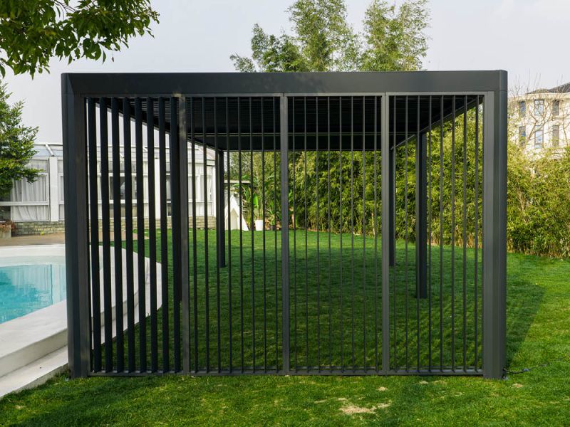 Lamellenwand vertikal 400 cm (1 Stk.) – Montage je Wand: 1–4 Stk. (max. 4)