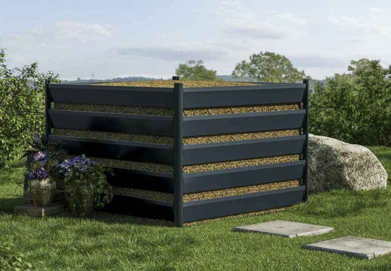 Schaffen Sie Platz für neues Leben in Ihrem Garten mit unserem Aluminium Komposter Anthrazit in großzügiger 150x150 cm.
