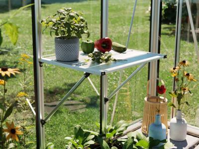 Gewaechshaustisch-Tisch-f_r-Gewaechshaus-einTisch-montiert-im-Glashaus