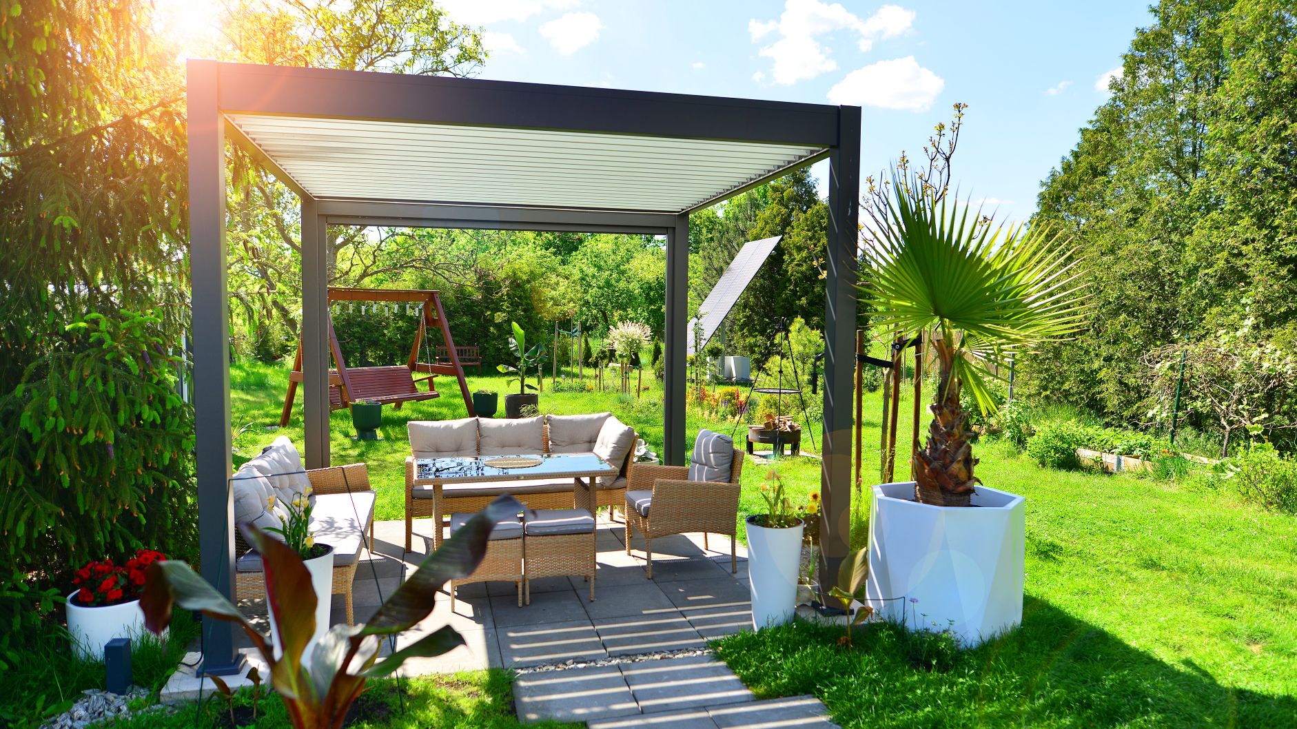 Pergola im Garten